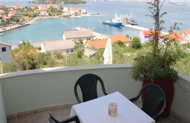 Apartment in Kali with Seaview, Balcony, Air condition, WIFI (4566-5)