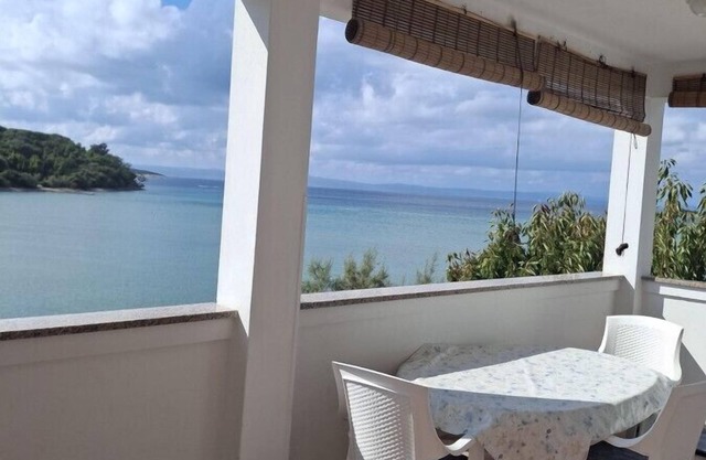 Apartment in Kampor with Seaview, Terrace, WIFI (3708-2)