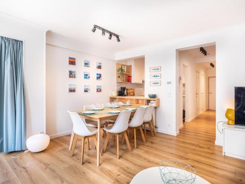 Apartment in Koksijde near the Beach, cleaning included