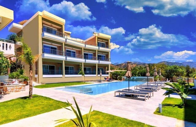 Apartment in Paleochora with balcony
