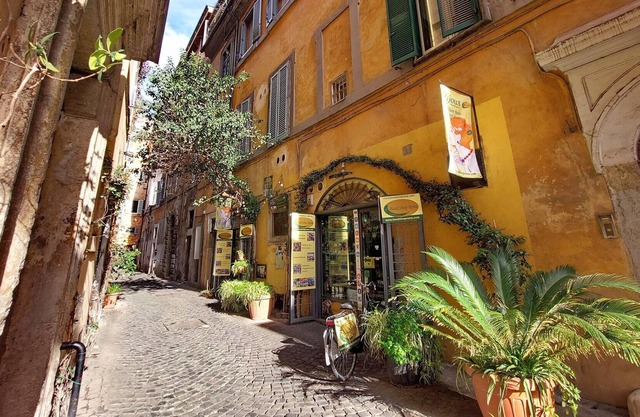 Apartment in Rome with 1 bedrooms sleeps 4