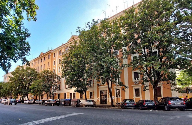 Apartment in Rome with 3 bedrooms sleeps 6