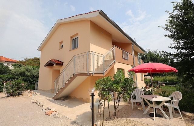 Apartment in Šilo with Sea View Balcony