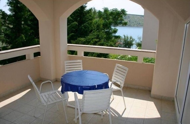 Apartment in Stara Novalja with Seaview, Loggia, Air condition, WIFI (133-1)