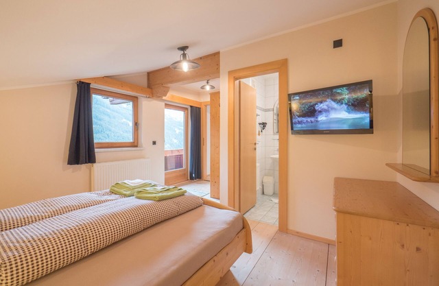 Apartment in the middle of the Alps with general wellness area