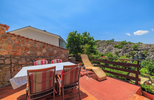 Apartment Ivan (106071-A1) - Karlobag