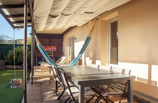 Apartment 'L Évasion' with Private Terrace and Wi-Fi