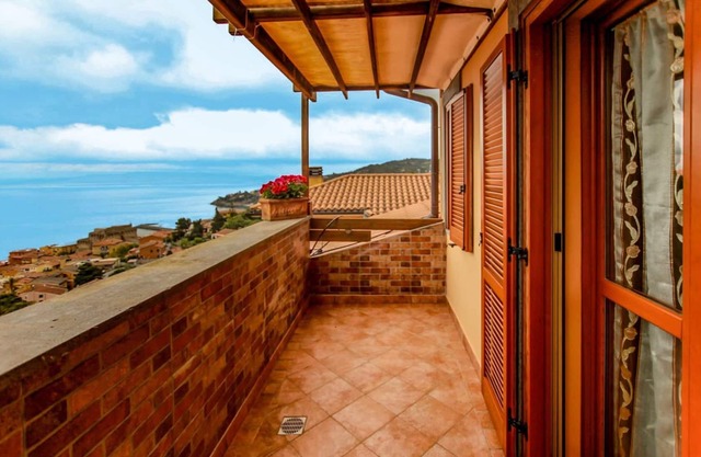 Apartment 'La Terrazza Dell'Argentario' with Sea View, Wi-Fi and Air Conditioning