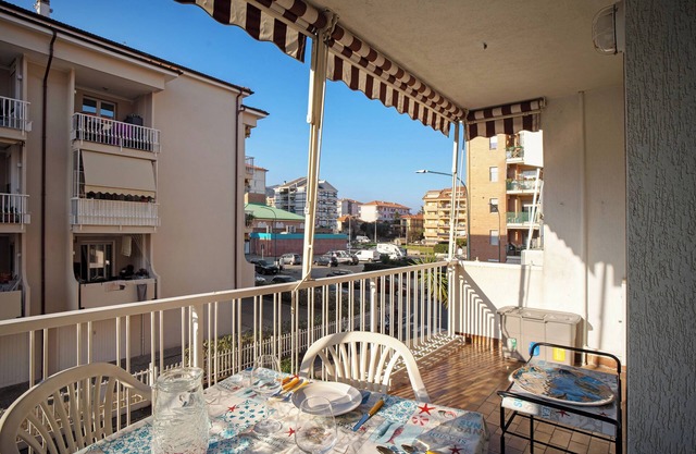 Apartment 'Le Morelle 2' with Balcony and Wi-Fi