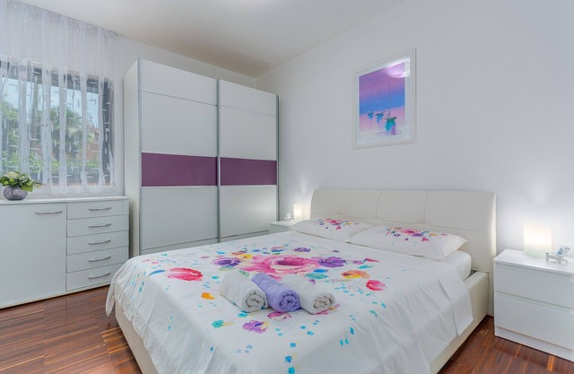 Apartment Lella near the sea and city center 500 meters