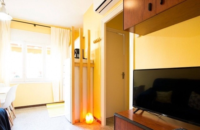 Apartment LEMON with terrace.