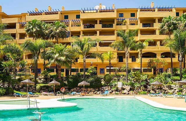 Apartment Los Almendros in Marbella - 4 persons, 2 bedrooms