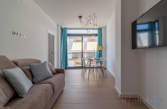 Apartment 'Luxury Doña Bella 1d' with Shared Pool, Wi-Fi and Air Conditioning