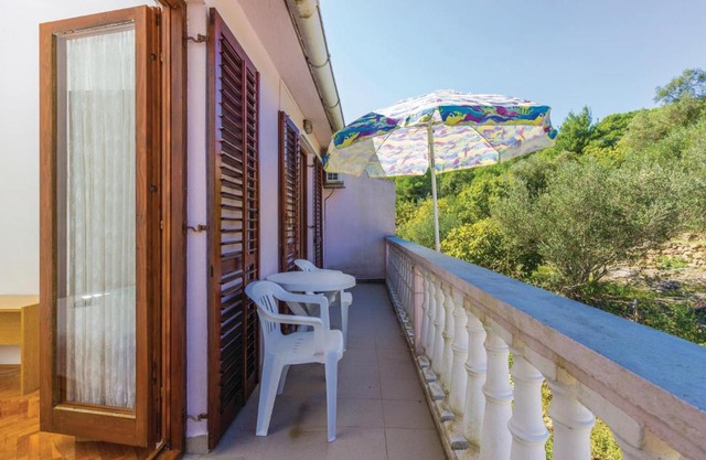 Apartment Mali Iz III