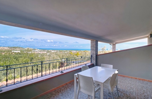 Apartment 'Mapa - Sorba' with Sea View, Wi-Fi and Air Conditioning
