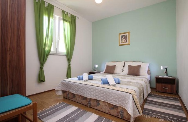 Apartment Mara I