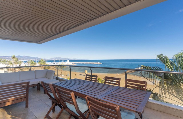 Apartment "Marina Castillo 334 Duquesa" with Sea View, Shared Pool & Wi-Fi