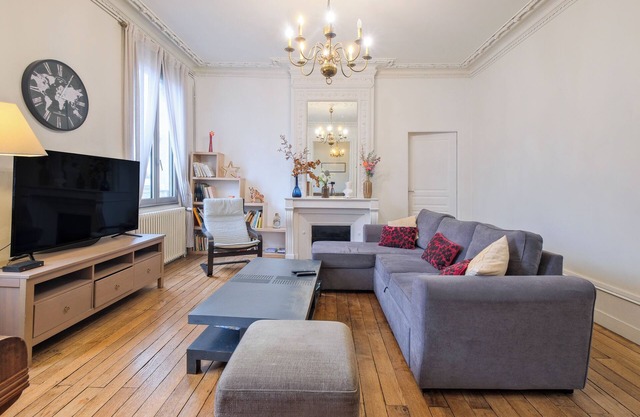 Apartment 'Miraflores, Appartement En Ville' with Wi-Fi