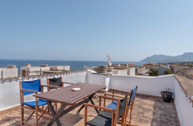 Apartment 'Miramar' with Sea and Mountain View, Private Terrace and Wi-Fi
