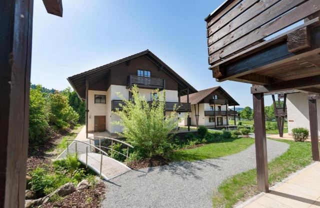 Apartment mit Balkon I Obergeschoss