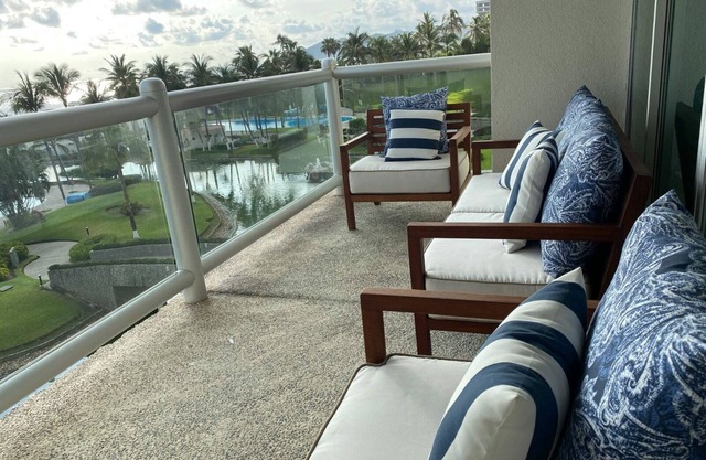 Apartment next to María Bonita beach