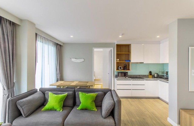 Apartment near Bangtao beach 2bdr 2bth #404