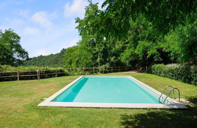 Apartment near Florence with Garden