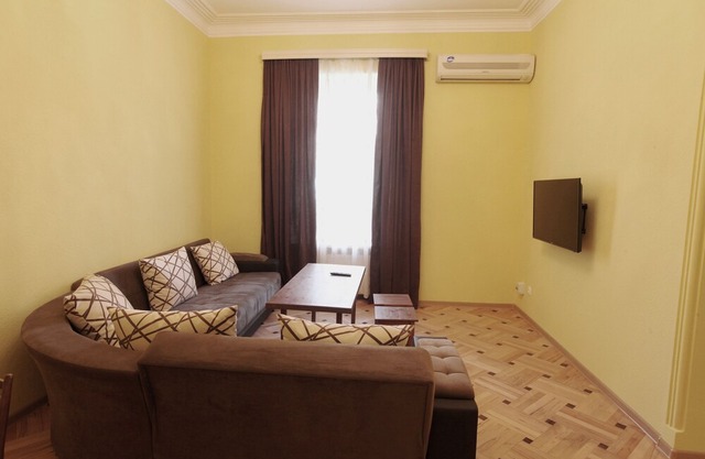 Apartment next to Agmashenebeli