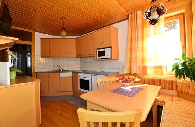 Apartment no. 1/2 bedrooms / shower, bath / WC - Haus Brandner