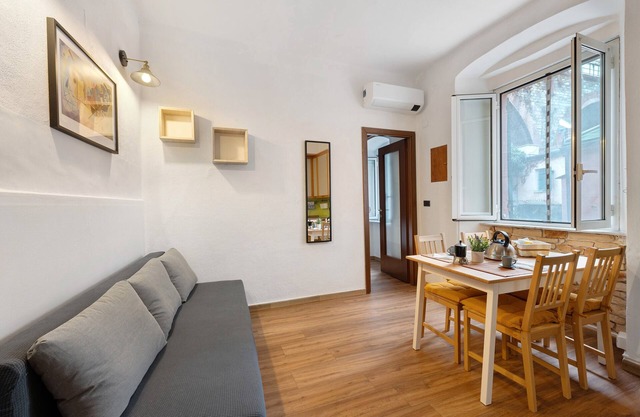 Apartment 'Nonno Enzo' with Air Conditioning