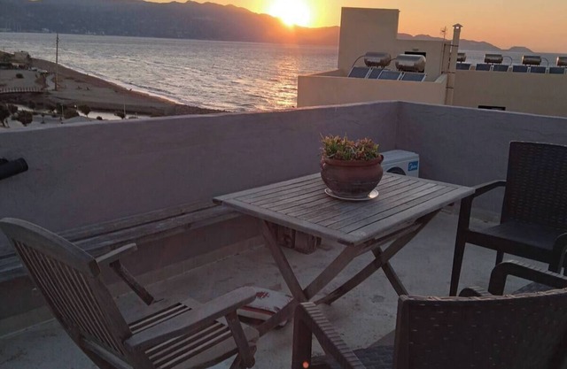 Apartment 'Olga Studio 1' with Sea View, Wi-Fi and Air Conditioning