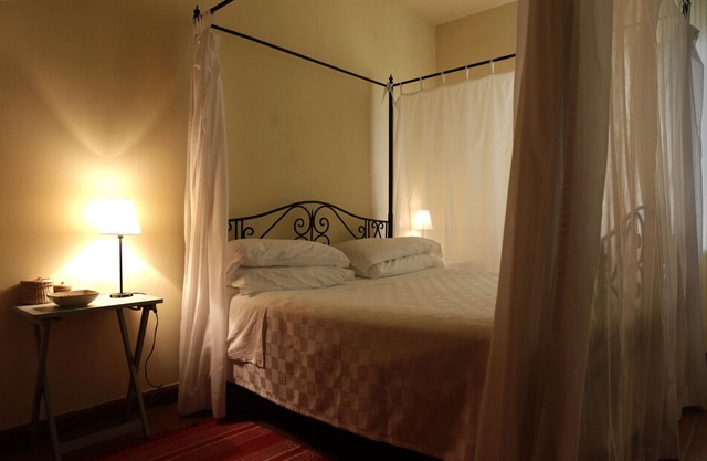 Apartment on the Chianti hills with pool for 6 people
