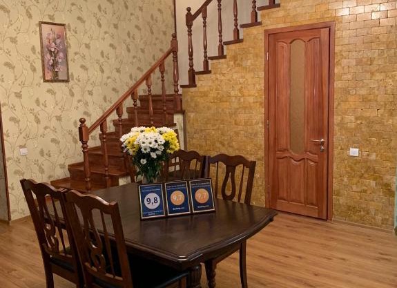 Apartment on Zhukovskogo
