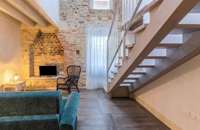 Apartment "Ontano" in Farmhouse Style with Wi-Fi, Shared Garden & Pool