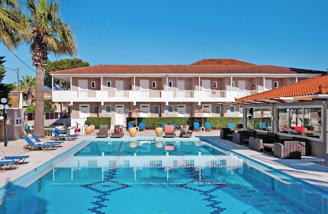 Apartment "Paradise Zante Apartment 1" with Shared Pool & Wi-Fi