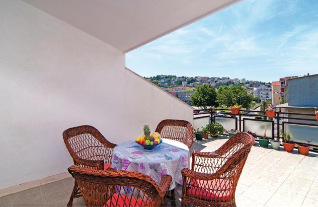 Apartment Podstrana 01