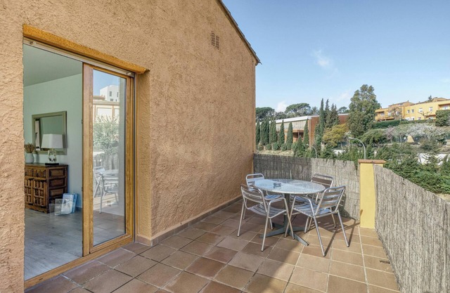 Apartment 'Residencial 2º 1ª' with Private Terrace, Balcony and Wi-Fi