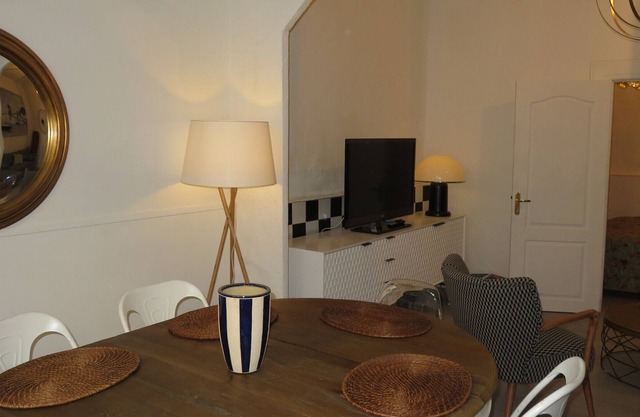 Apartment Sète, 2 bedrooms, 6 people