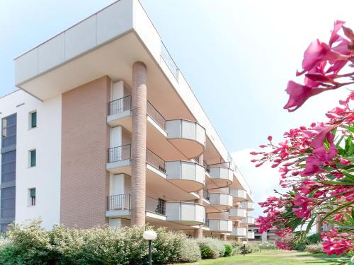 Apartment Santa Costanza-4 by Interhome