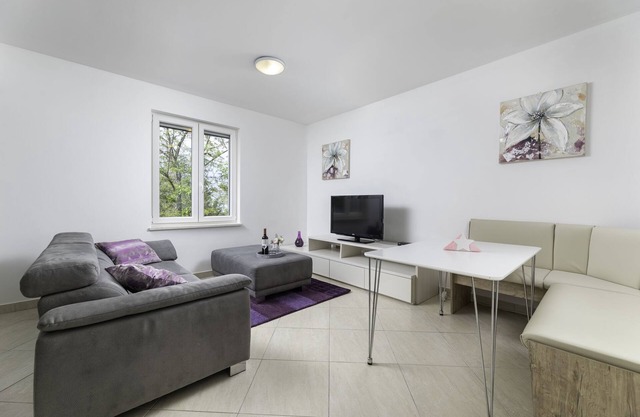 Apartment Seafront Maris - 4 (Kvarner - Soline)