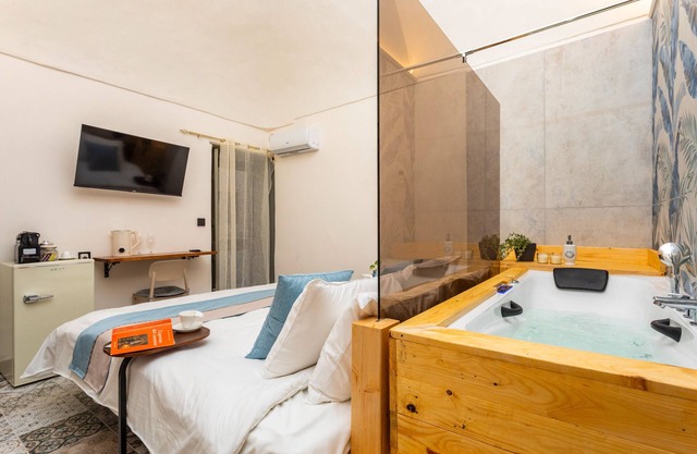 Apartment 'Sma 69 - B' with Balcony, Wi-Fi and Air Conditioning