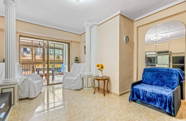 Apartment 'Sunflower Alhambra' with Private Terrace, Balcony and Air Conditioning