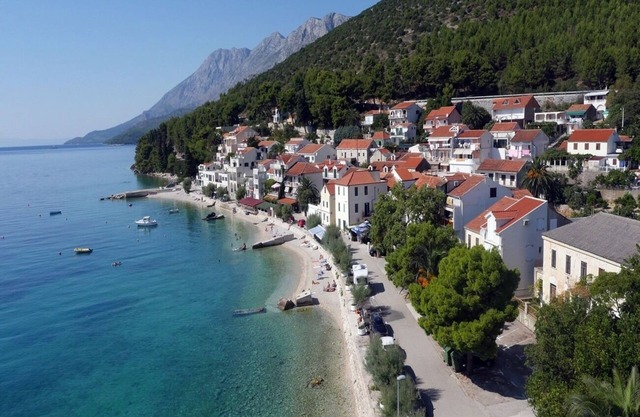 Apartment Tomo 1 - at the beach: RA3(2) - Zaostrog, Riviera Makarska, Croatia