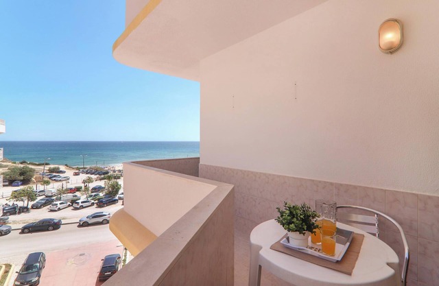 Apartment Torre Sol 407 - Vista Mar on the Beach with Sea View, Pool, Garden & Balcony
