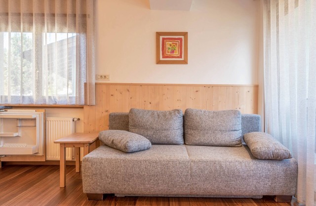 Apartment “Trocker Kastelruth 3” near Seiser Alm with Mountain View Whirlpool & Sauna