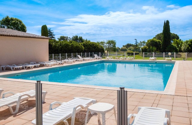 Apartment 'Vaugrenier Presidences' with Sea View, Wi-Fi and Air Conditioning
