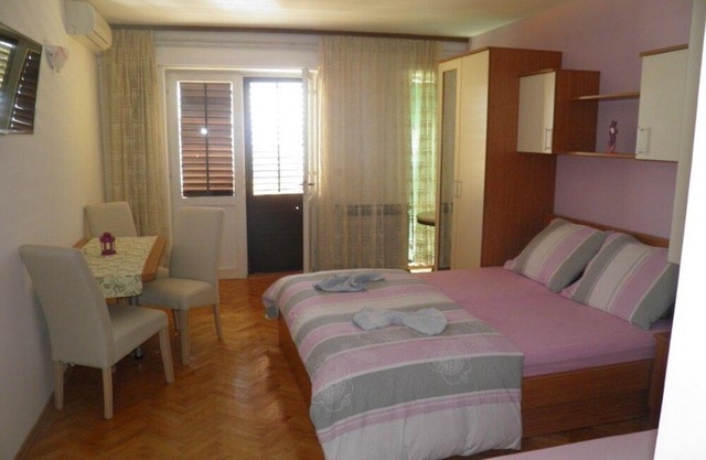Apartment Vese - 200 m from beach: SA2(2+1) - Brela, Riviera Makarska, Croatia