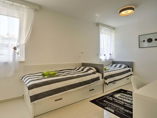 Apartment ViD in Krk/Malinska - 6 persons, 3 bedrooms