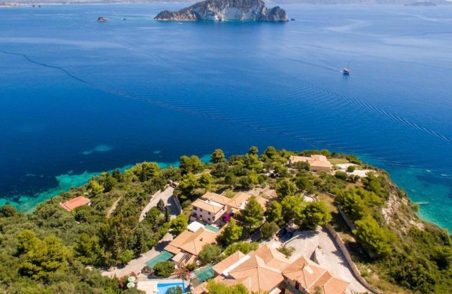 Apartment Villas Cavo Marathia 4 Apartments by Interhome