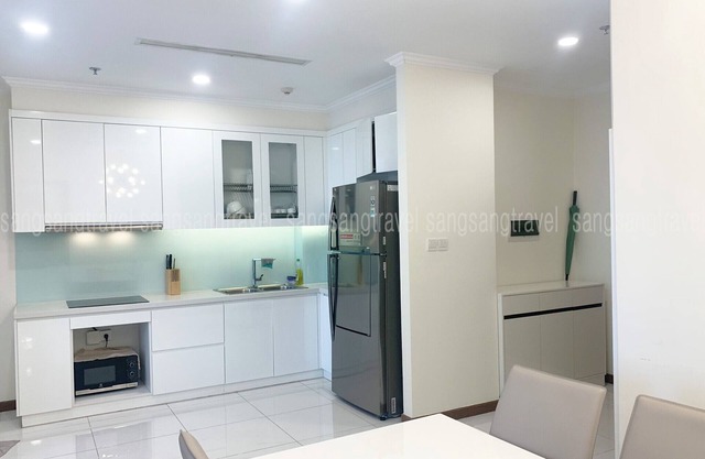 Apartment on the 35th floor of Landmark Plus Vinhomes Central Park